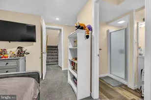 401 2nd Ave, Baltimore, MD 21227 - Photo 43