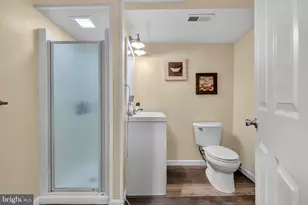 401 2nd Ave, Baltimore, MD 21227 - Photo 55