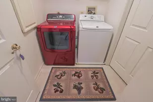 3907 Hannon Ct, Baltimore, MD 21236 - Photo 17