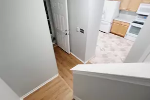 19 Island Run, Catonsville, MD 21228 - Photo 9