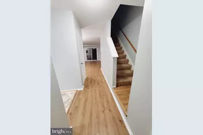 19 Island Run, Catonsville, MD 21228 - Photo 7