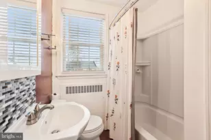 4 Enjay Ave, Catonsville, MD 21228 - Photo 15