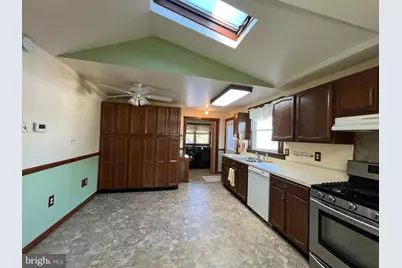 4624 Magnolia Avenue, Halethorpe, MD 21227 - Photo 7