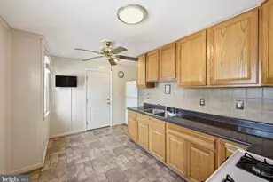 3413 Yardley Dr, Baltimore, MD 21222 - Photo 9