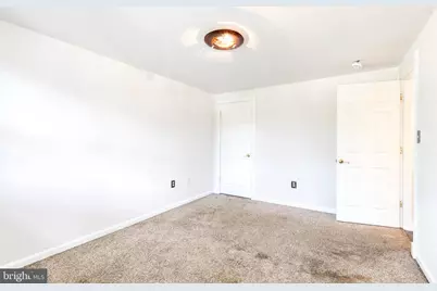 958 Middleborough Road, Essex, MD 21221 - Photo 17