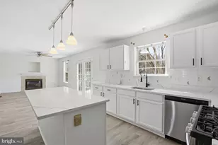 6 Reef Ct, Baltimore, MD 21219 - Photo 13