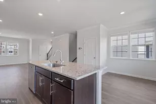 8390 Dieter Dr, Rosedale, MD 21237 - Photo 9