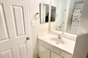 8905 Stone Creek Pl, Pikesville, MD 21208 - Photo 9