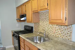 7034 Dunbar Rd, Dundalk, MD 21222 - Photo 3