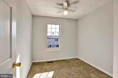 25 W End Court, Halethorpe, MD 21227 - Photo 11