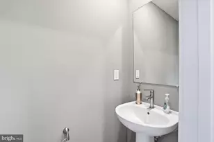 1810 Betterton Rd, Essex, MD 21221 - Photo 17