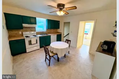 322 Sassafras Road, Baltimore, MD 21221 - Photo 7