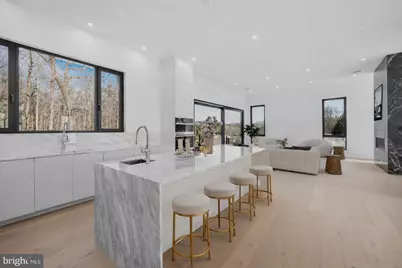 7605 Greenspring Avenue, Pikesville, MD 21208 - Photo 9