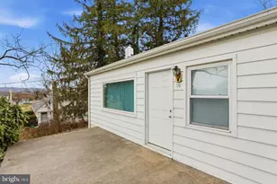 10 Matthews Ave, Cockeysville, MD 21030 - Photo 3