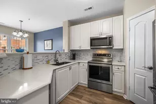 400 Symphony Cir, Cockeysville, MD 21030 - Photo 11