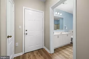 400 Symphony Cir, Cockeysville, MD 21030 - Photo 9