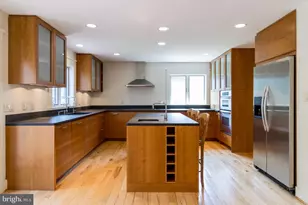 8209 Ruxton Crossing Ct, Towson, MD 21204 - Photo 3