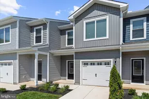 8145 Bartholomew Ct, Baltimore, MD 21206 - Photo 3