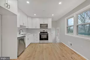 2302 Weathervane Rd, Baltimore, MD 21234 - Photo 9