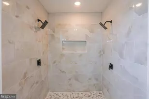 6515 Hazelwood Ct, Baltimore, MD 21237 - Photo 23