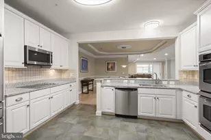 3000 Stone Cliff Dr, Baltimore, MD 21209 - Photo 9