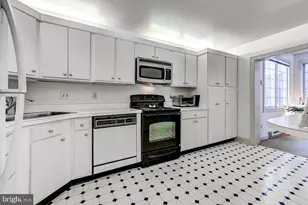 406 Brightwood Clb Dr, Lutherville Timonium, MD 21093 - Photo 9