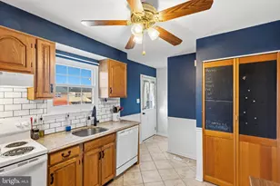 1015 Stormont Cir, Halethorpe, MD 21227 - Photo 11