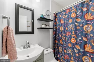 1015 Stormont Cir, Halethorpe, MD 21227 - Photo 19