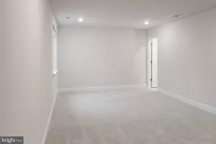 1705 Water Xing Rd, Baltimore, MD 21208 - Photo 33