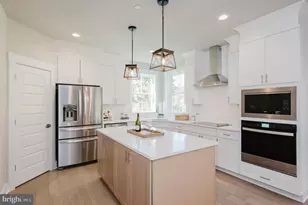 2028 William Ave, Essex, MD 21221 - Photo 9