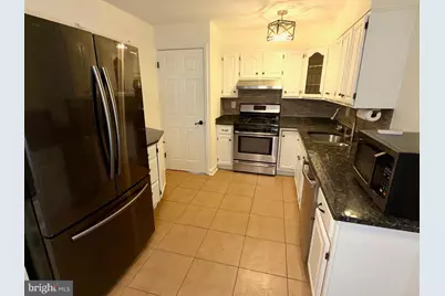 719 Linda Drive, Baltimore, MD 21228 - Photo 7