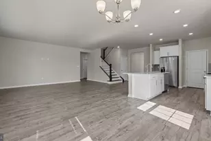 6 Comes Rdg Ct, Rosedale, MD 21237 - Photo 9