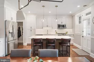 318 Hopkins Rd, Baltimore, MD 21212 - Photo 3