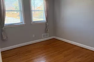 8415 Pleasant Plaines, Towson, MD 21286 - Photo 15