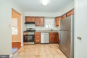 29 Upman Ct, Baltimore, MD 21228 - Photo 15