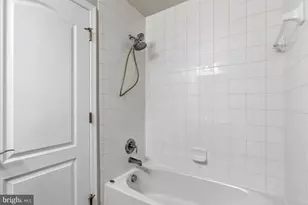 9558 John Locke Wy, Owings Mills, MD 21117 - Photo 9