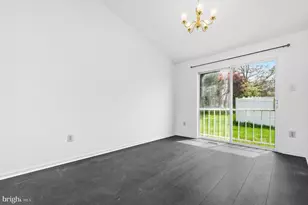 7 Briarleaf Ct, Baltimore, MD 21228 - Photo 9