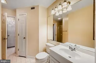 2322 Falls Gable Ln, Baltimore, MD 21209 - Photo 15