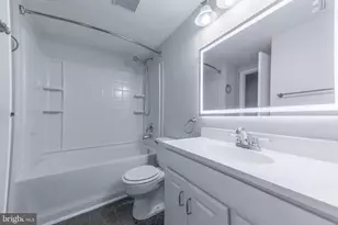 10 Stillwood Cir, Baltimore, MD 21236 - Photo 15