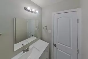 2012 Royal Garden Dr, Baltimore, MD 21207 - Photo 11