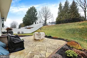 9228 Bowline Rd, Baltimore, MD 21236 - Photo 39