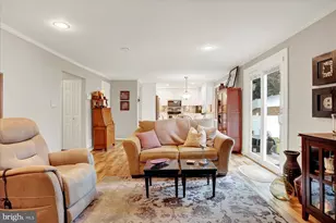 9228 Bowline Rd, Baltimore, MD 21236 - Photo 19