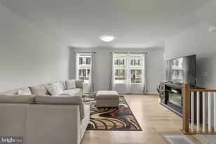 10706 Larkswood St, Middle River, MD 21220 - Photo 5