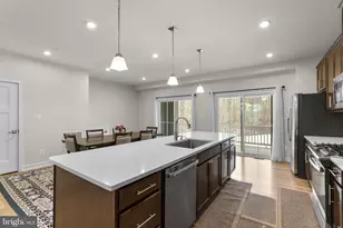 10706 Larkswood St, Middle River, MD 21220 - Photo 13