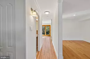 7 Drawbridge Ct, Baltimore, MD 21228 - Photo 23