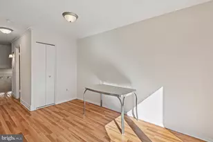 7 Drawbridge Ct, Baltimore, MD 21228 - Photo 21