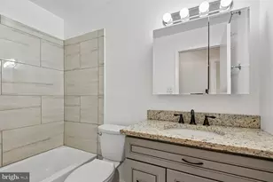 7 Drawbridge Ct, Baltimore, MD 21228 - Photo 35