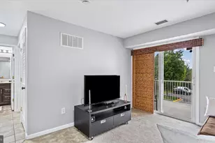9539 Tessa Ln, Owings Mills, MD 21117 - Photo 17