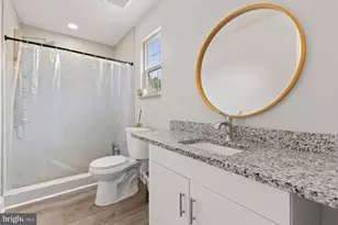 1718 Pinewood Dr, Baltimore, MD 21222 - Photo 9