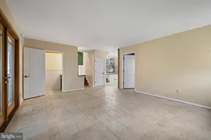 922 Beaverbank Cir, Towson, MD 21286 - Photo 7